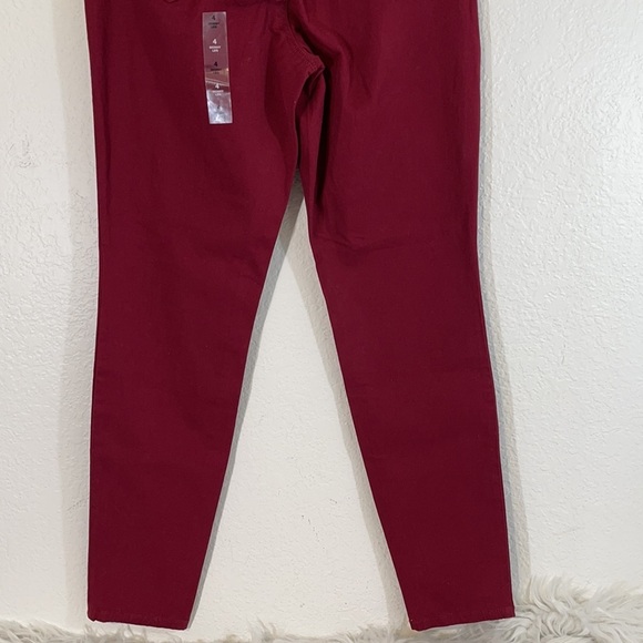 STYLE & CO CURVY SKINNY LEG MID RISE TUMMY CONTROL CURVY FIT SIZE 4 NEW - Picture 8 of 14